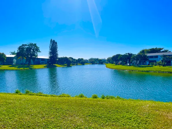 34 Kent E, West Palm Beach, FL