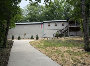 527 Hickory Ridge Rd, Gallatin, TN 37066