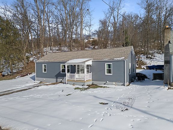 3rd image of 1139 S Jefferson Dr