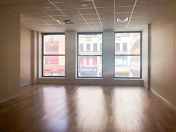 4th image of 194 Market St #200
