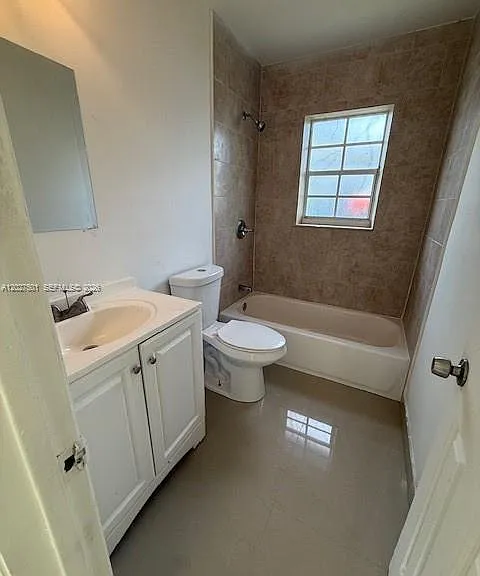 3700 SW 56th Ave — Photo 8