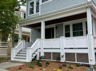14 Rotch St #2, New Bedford, MA 02740