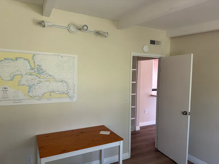 13919 York Ave — Photo 5