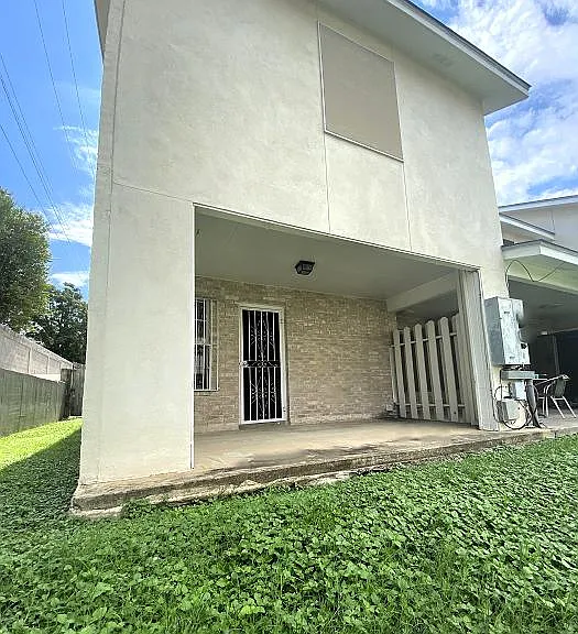 8911 McPherson Rd #9-B — Photo 9