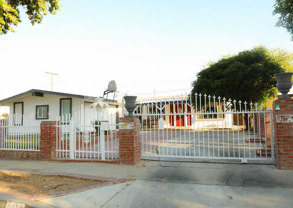 1st image of 1016 W Avenue H6
