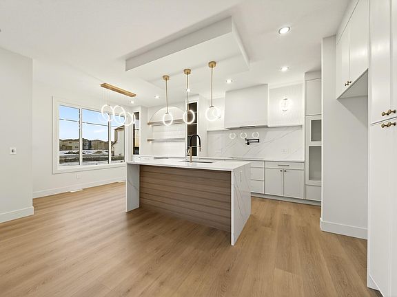 2nd image of 4276 Charles Close SW