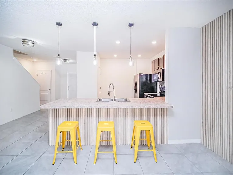 9039 Alba Ln — Photo 6