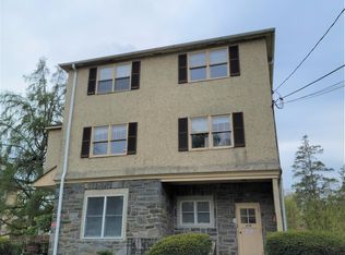 214 N Essex Ave #3, Narberth, PA 19072
