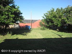 3rd image of 918 Irving St