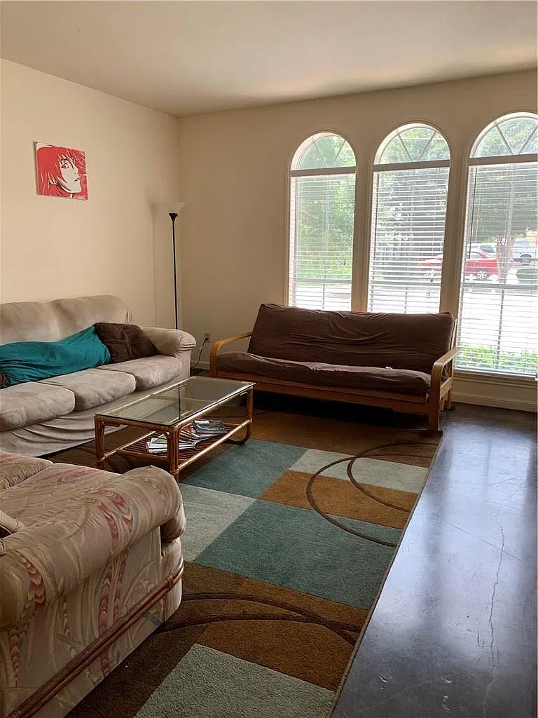 2 bed, 2.0 bath, 1077 sqft, $2,200 — Photo 3