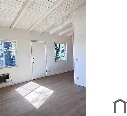 15045 Burbank Blvd #6 — Photo 20
