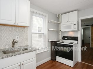 10 Atherton Rd APT 2, Hull, MA 02045
