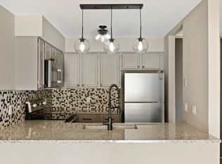 2292 Pinehurst Ln, Stillwater, MN 55082