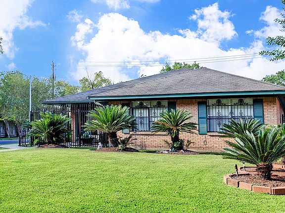 3rd image of 5222 De Lange Ln