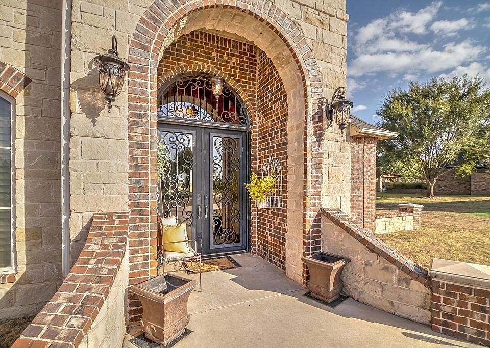 2nd image of 278226 Hidden Creek Dr