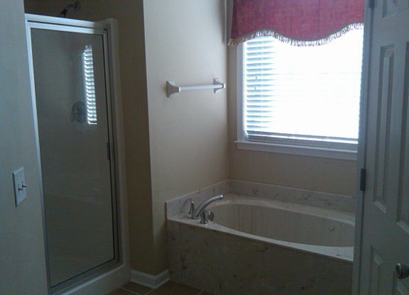 2nd image of 2380 Gardenbrook Dr