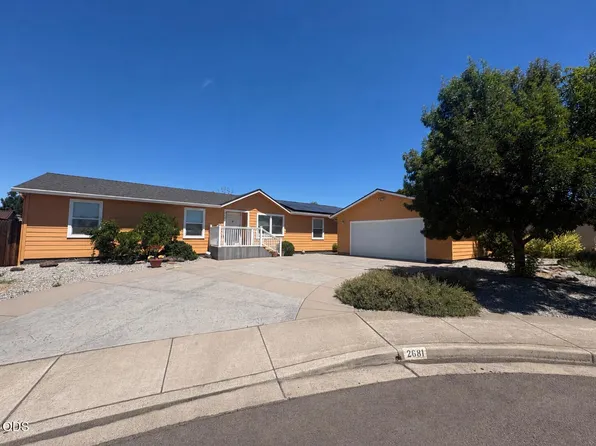 2681 Agate Mdws, White City, OR 97503