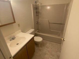 7 Woodland Dr, Montague, MA 01351