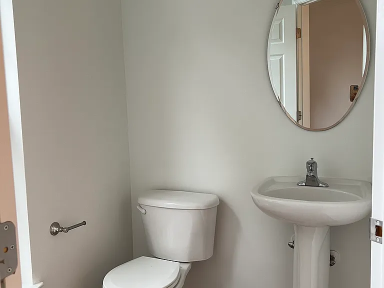 2347 Abington Dr — Photo 13
