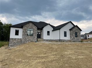 6879 Kyle Rdg, Pointe Canfield, OH 44406