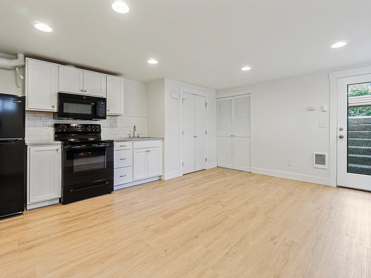 530/532 12th Ave E // Central Park // Seattle - 532B — Photo 3