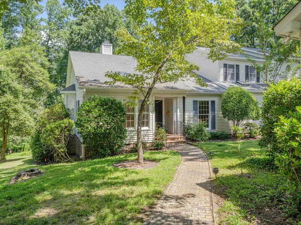 366 Linden Close, Pittsboro, NC 27312