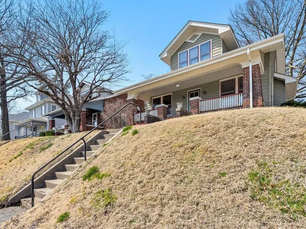 401 S 2nd St, Saint Charles, MO 63301