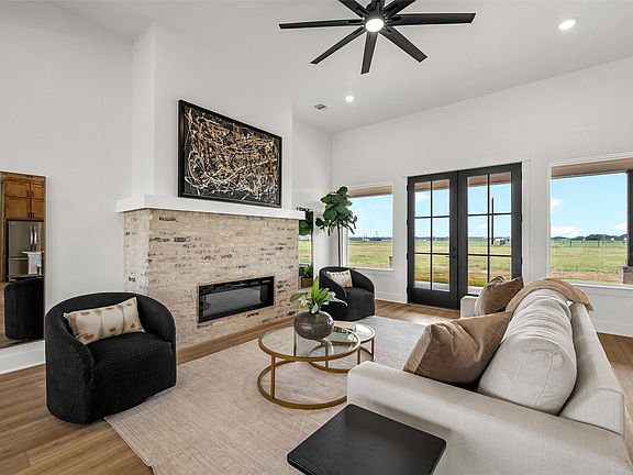 4th image of 496 Willow Moon Ranch Rd