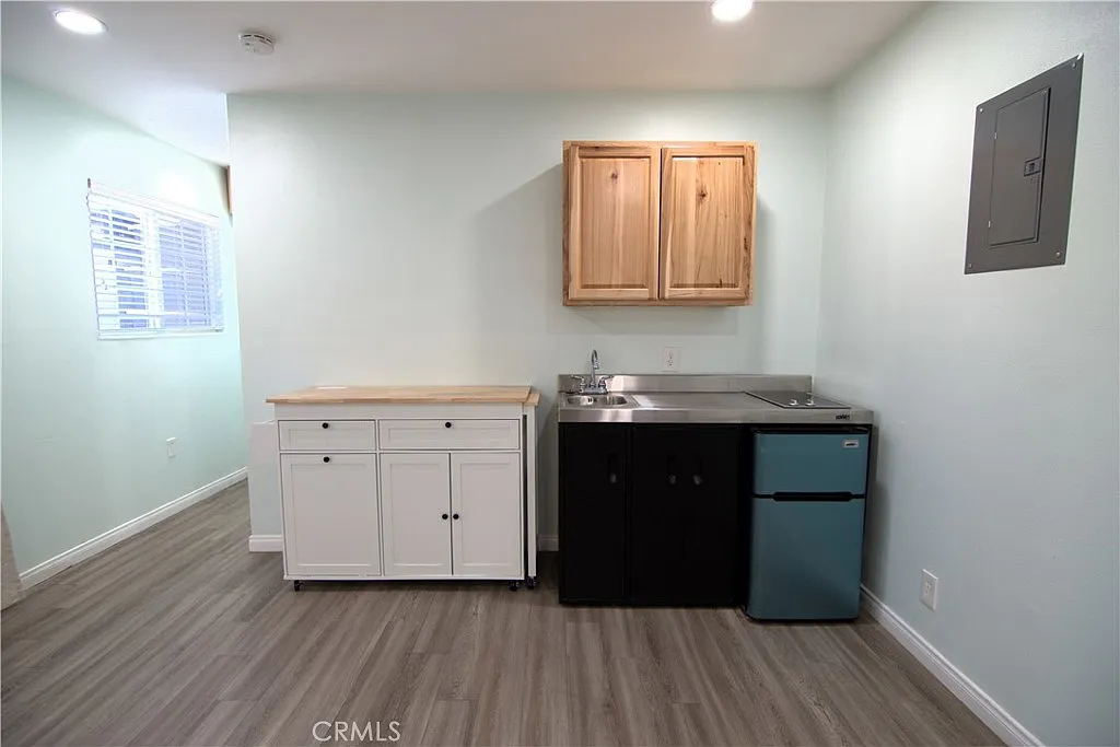 1 bed, 400 sqft, $2,000 — Photo 3