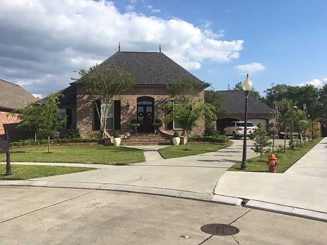 1st image of 3409 Brookwood Dr