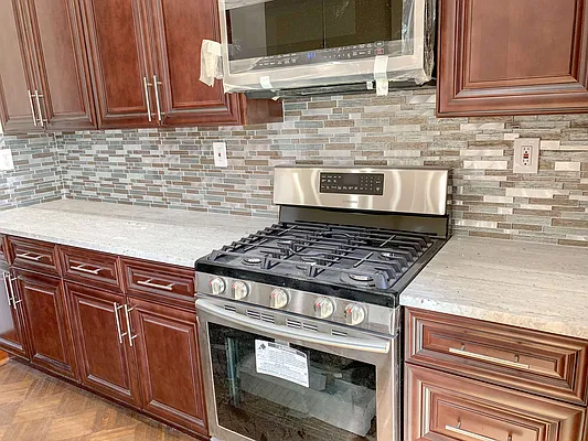 Rented by Compass | media 33