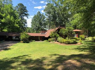 720 E 19th St, El Dorado, AR 71730