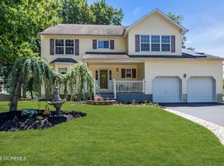 8 Colleen Way, Neptune Township, NJ 07753