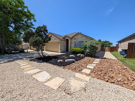 2nd image of 2937 Post Oak Cir