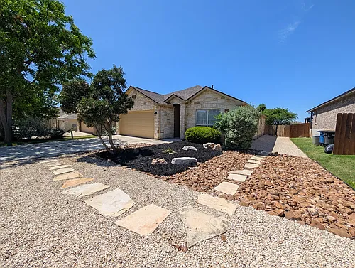 2937 Post Oak Cir Photo 1