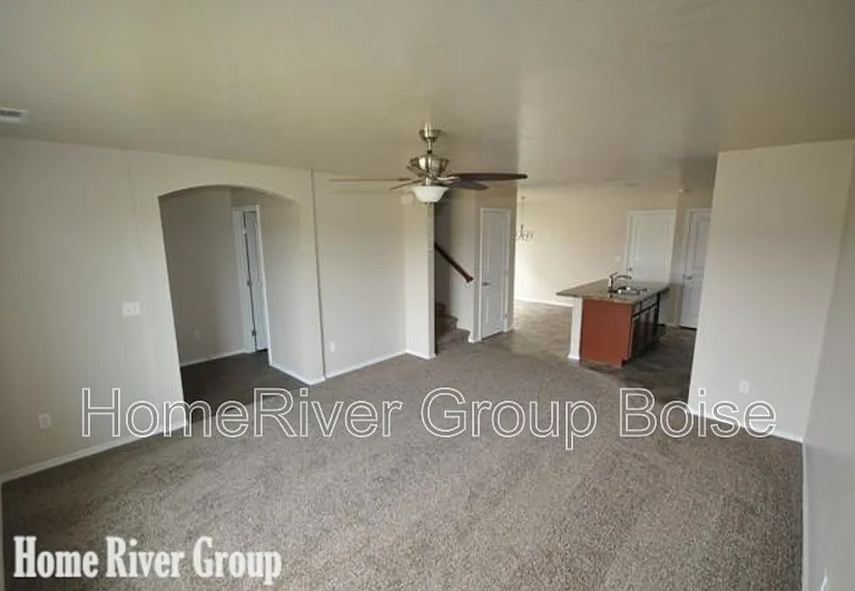 4265 S Overhill Way — Photo 7