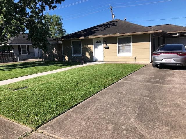1st image of 1106 Mobile Dr