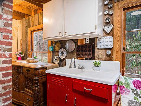 42nd image of this home