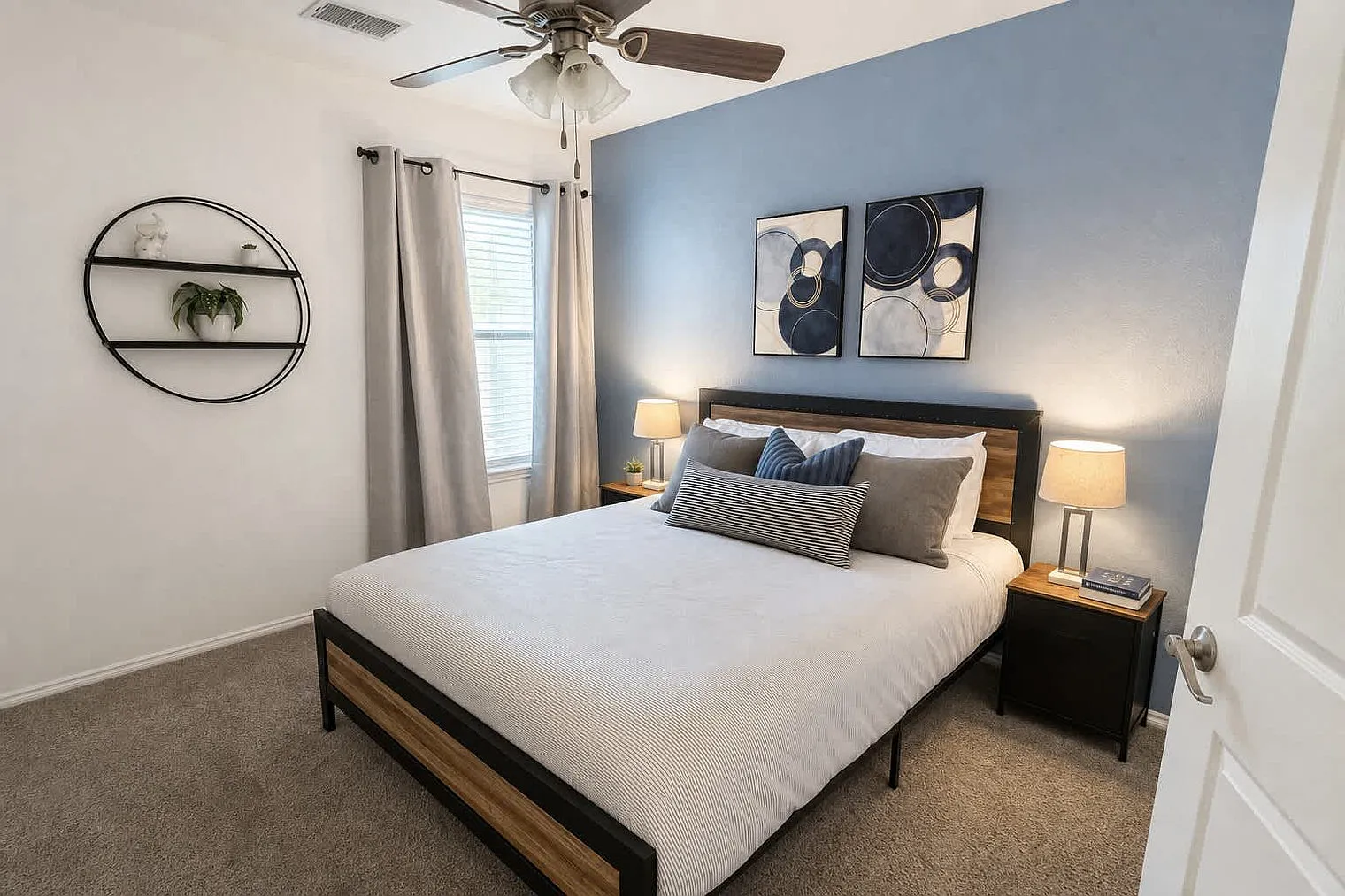 2 bed, 2.0 bath, 742 sqft, $3,192 — Photo 4