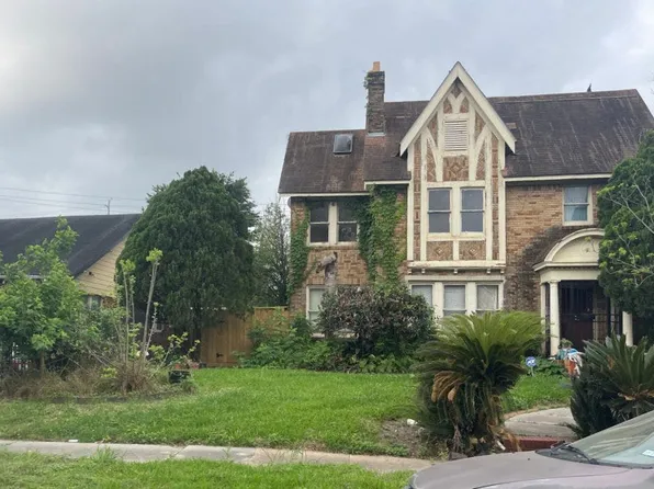 2002 Rosewood St, Houston, TX 77004