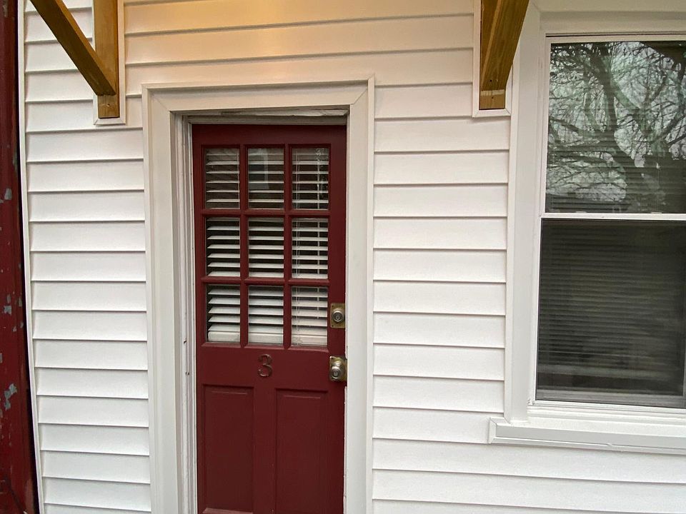 Entrance to apartment
