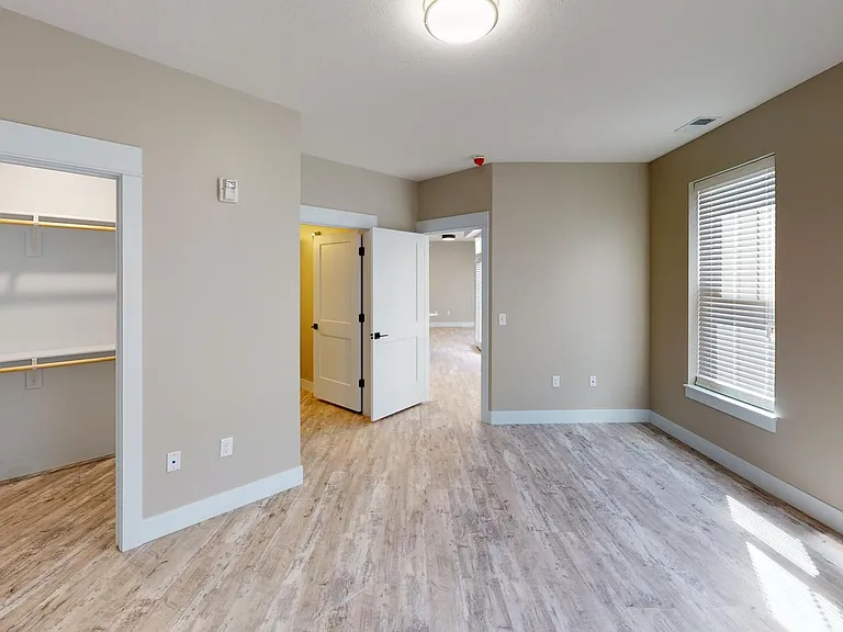 Element 30 Apartments — Photo 49