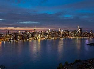 21 India St #28B, Brooklyn, NY 11222