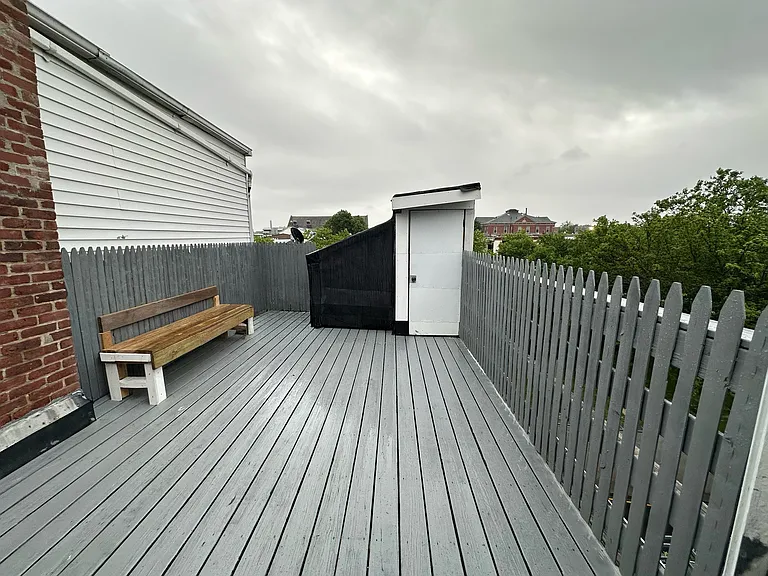 125 London St — Photo 13
