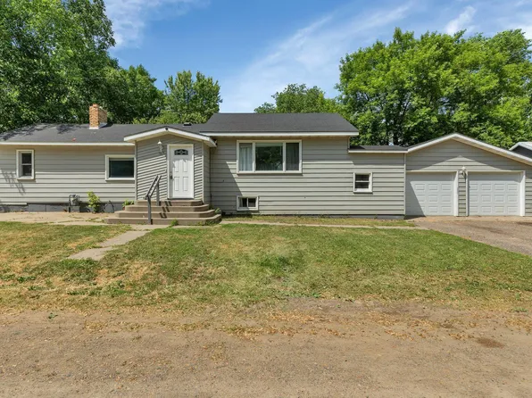 313 11th St SW, Little Falls, MN 56345