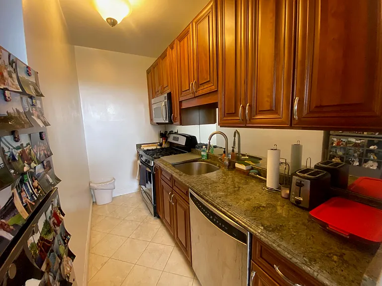 2000 N Lincoln Park W #1007 — Photo 5