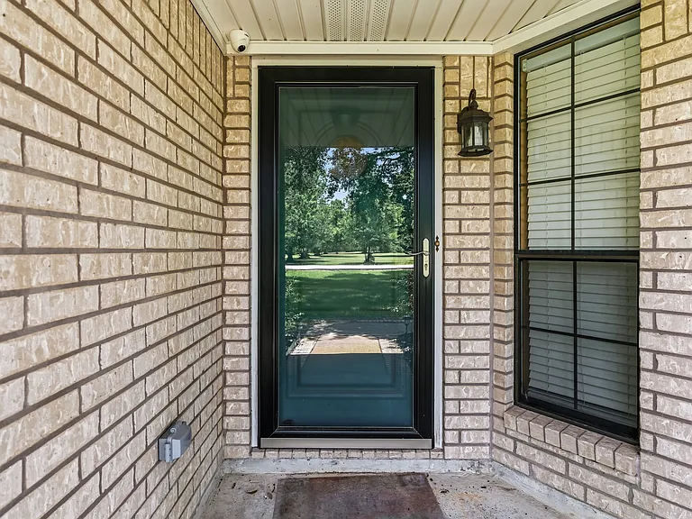 6970 Ellen Ln — Photo 4