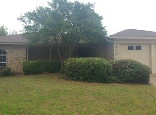 1216 Steinburg Ln, Fort Worth, TX 76134