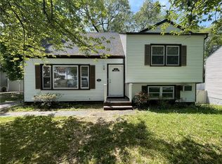 96 Boxwood Rd, Yonkers, NY 10710