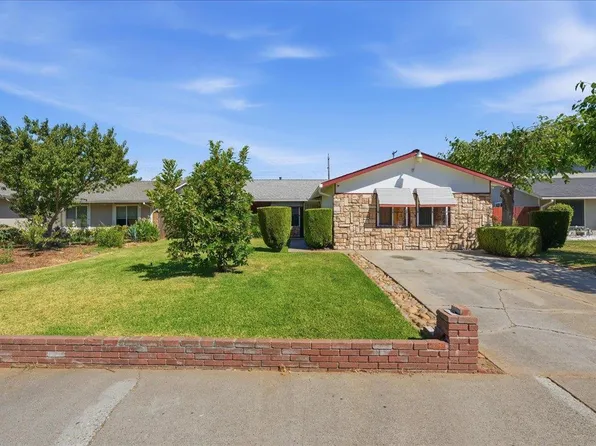 10461 Mills Tower Dr, Rancho Cordova, CA 95670